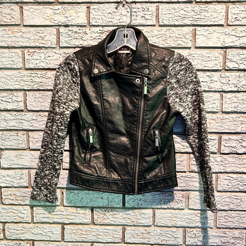 Justice Girls Black Faux Leather Moto Jacket‎ Marled Knit Sleeves Size M 10/12